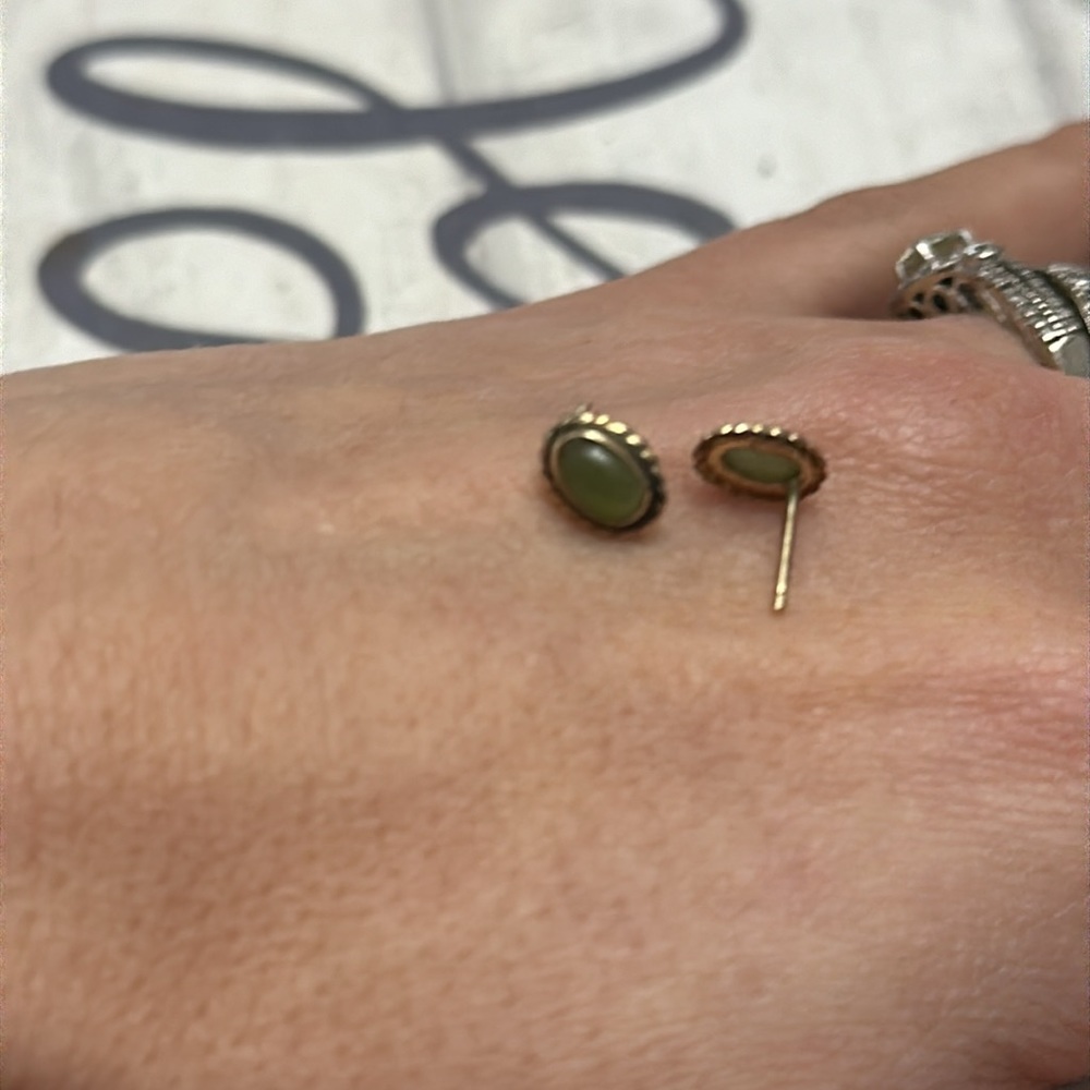 10k yellow gold jade earrings